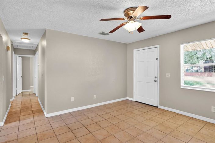 Image No.6-3 Bed House for sale