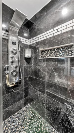 Image No.20-4 Bed House for sale