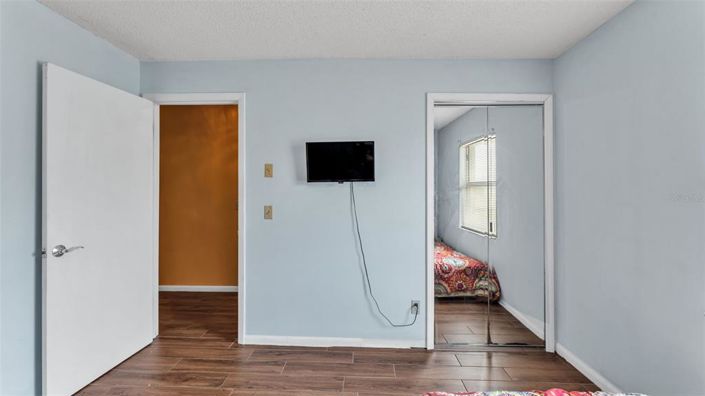 Image No.26-4 Bed House for sale