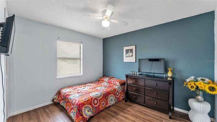 Image No.27-4 Bed House for sale