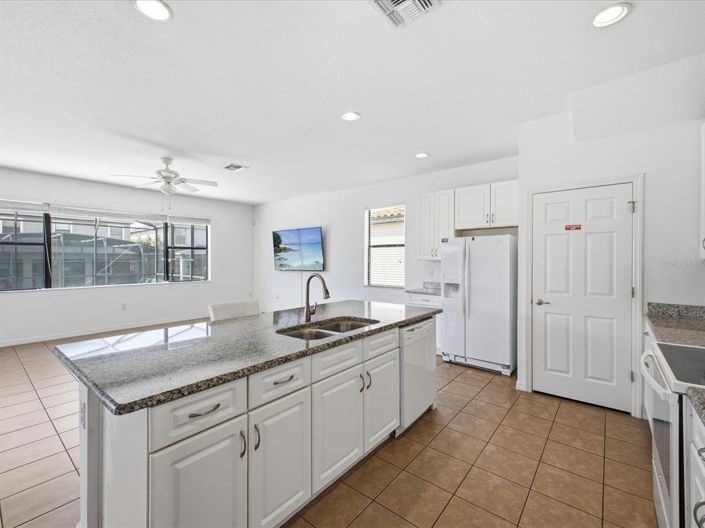 Image No.14-5 Bed House for sale