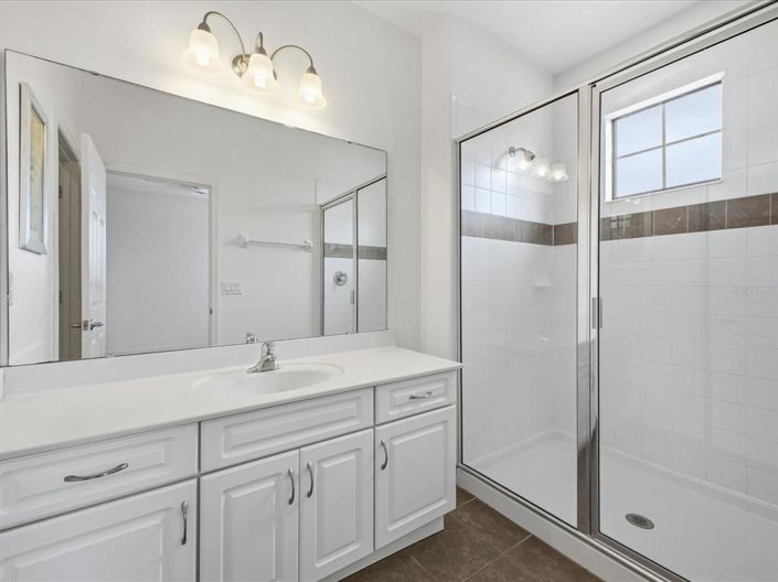 Image No.25-5 Bed House for sale