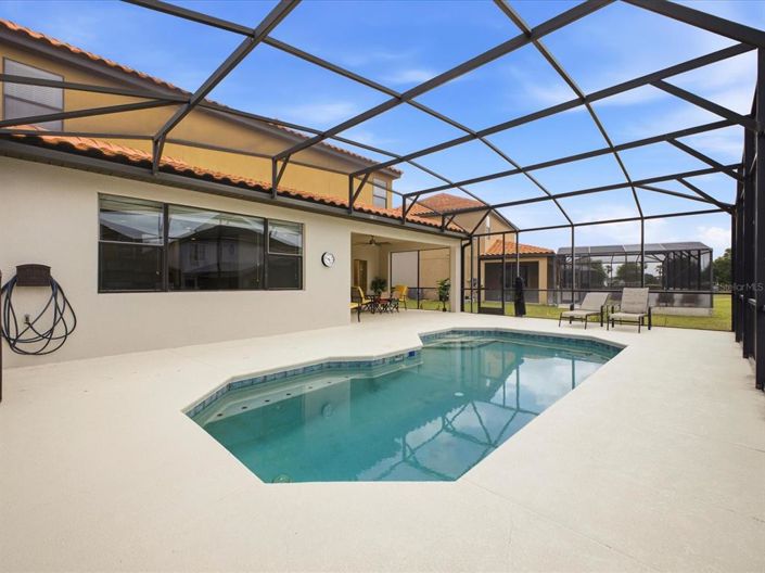 Image No.42-5 Bed House for sale