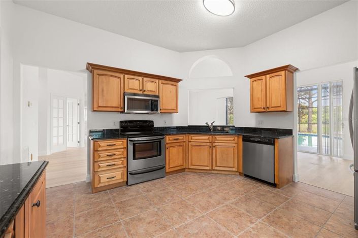 Image No.20-3 Bed House for sale