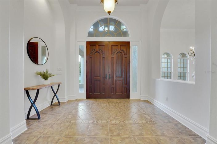 Image No.22-5 Bed House for sale