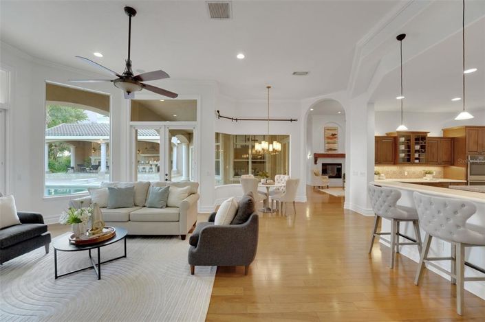Image No.32-5 Bed House for sale