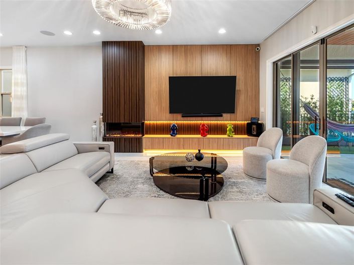 Image No.39-5 Bed House for sale