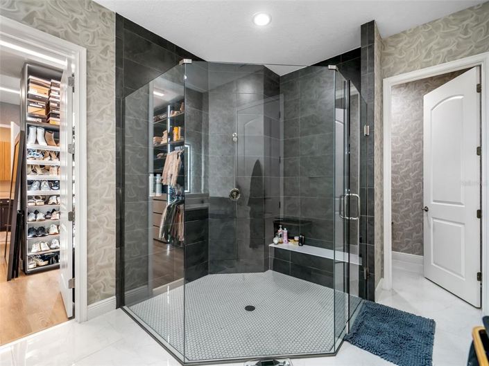 Image No.58-5 Bed House for sale