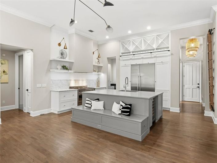 Image No.35-4 Bed House for sale