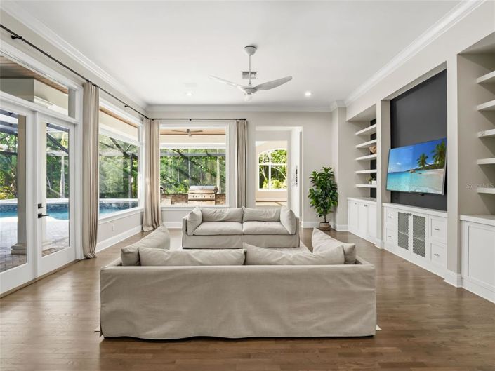 Image No.44-4 Bed House for sale