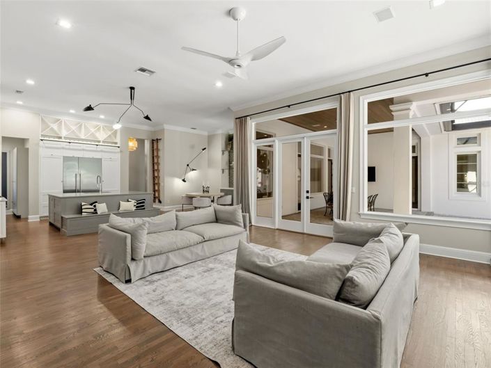 Image No.48-4 Bed House for sale
