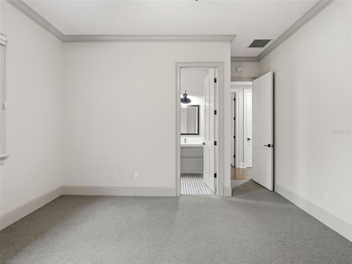 Image No.58-4 Bed House for sale