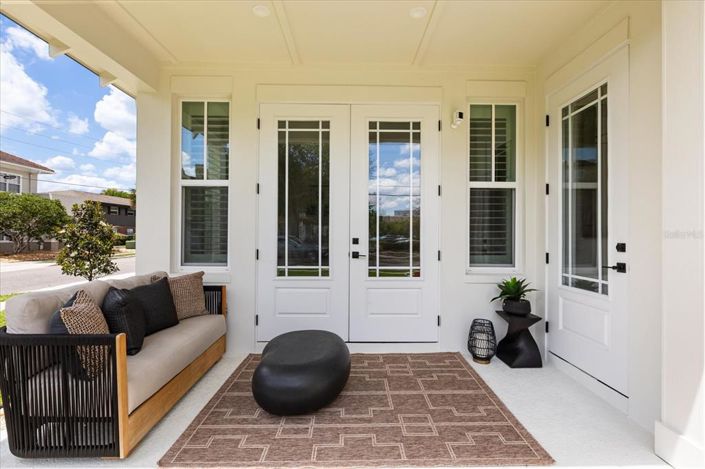 Image No.6-4 Bed House for sale