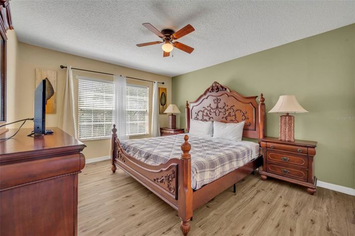 Image No.36-7 Bed House for sale