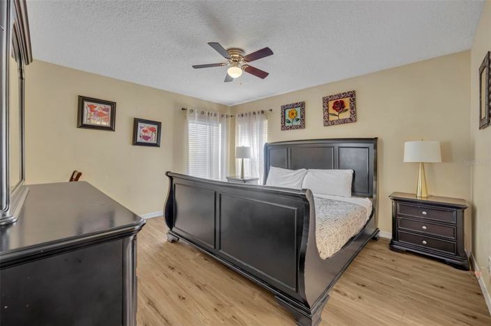 Image No.42-7 Bed House for sale