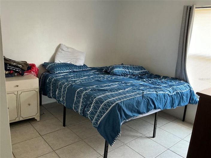 Image No.18-5 Bed House for sale