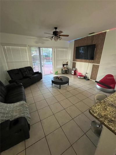 Image No.4-5 Bed House for sale