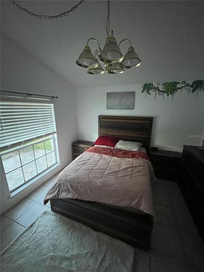 Image No.7-5 Bed House for sale