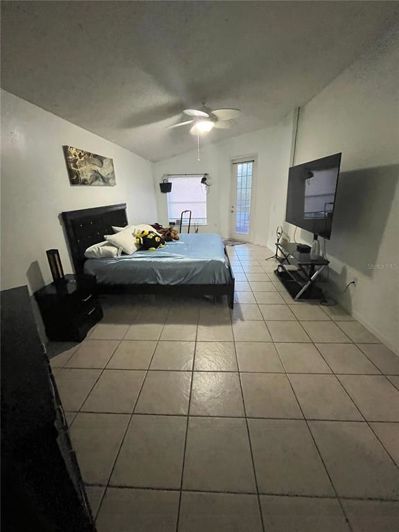 Image No.9-5 Bed House for sale