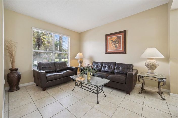 Image No.4-7 Bed House for sale