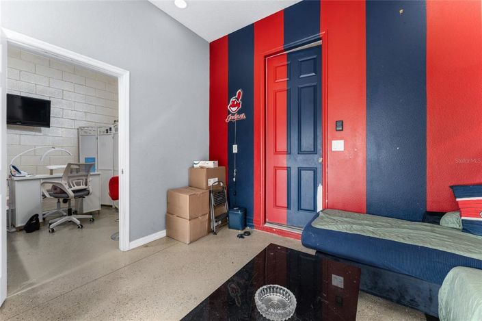 Image No.28-4 Bed House for sale