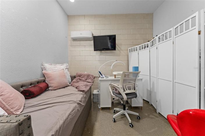 Image No.29-4 Bed House for sale