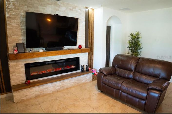 Image No.9-4 Bed House for sale