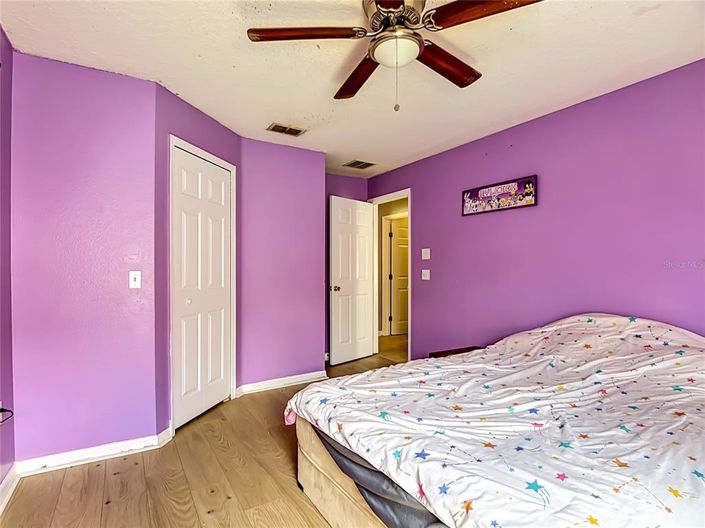 Image No.26-4 Bed House for sale