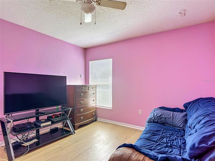 Image No.27-4 Bed House for sale
