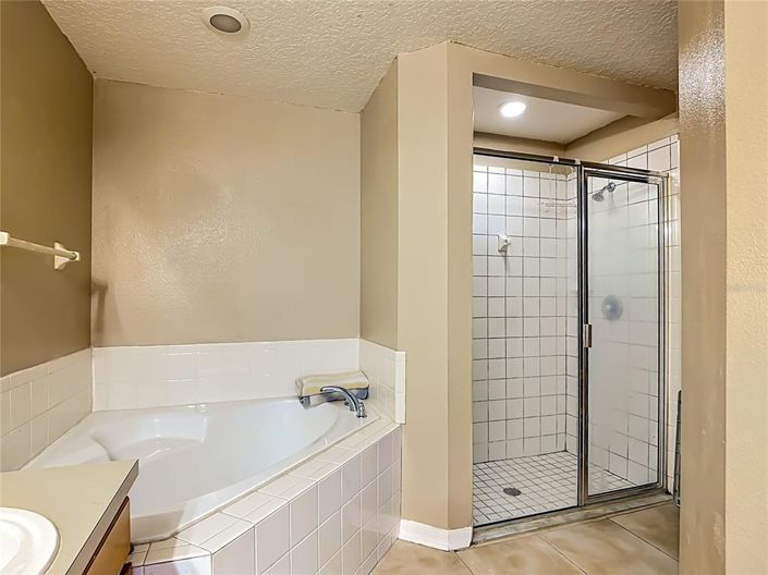 Image No.33-4 Bed House for sale