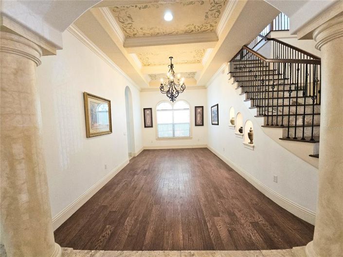 Image No.14-5 Bed House for sale