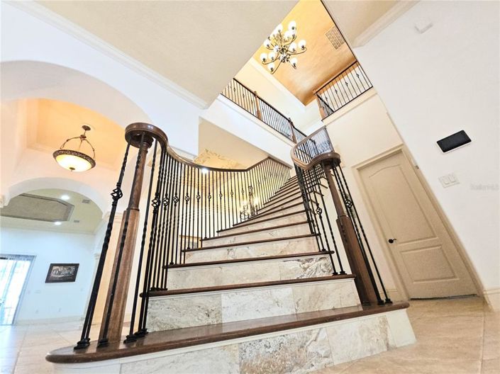 Image No.30-5 Bed House for sale