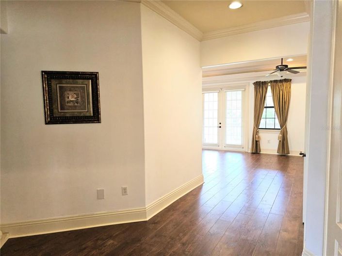 Image No.33-5 Bed House for sale