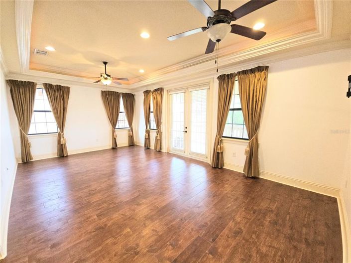 Image No.34-5 Bed House for sale