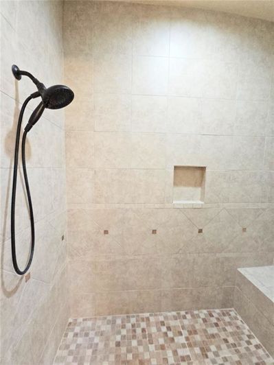 Image No.42-5 Bed House for sale