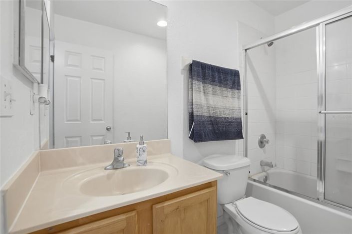 Image No.22-4 Bed Townhouse for sale