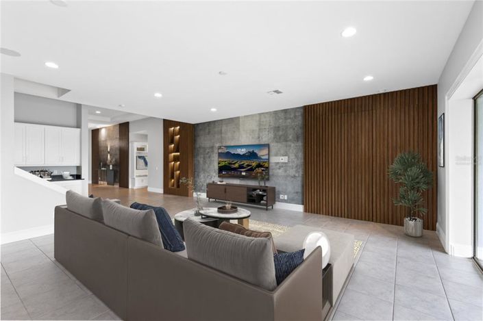 Image No.11-5 Bed House for sale