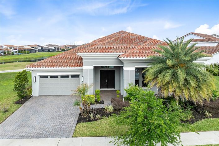 Image No.2-5 Bed House for sale