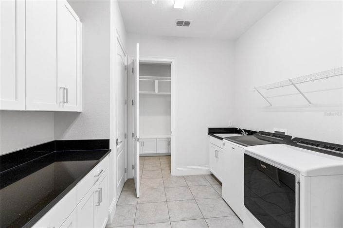 Image No.29-5 Bed House for sale