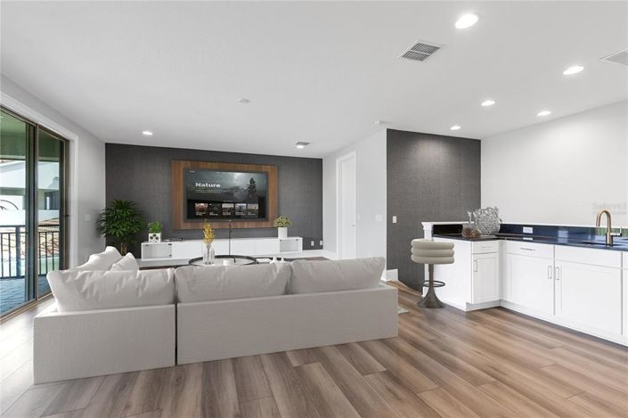 Image No.35-5 Bed House for sale