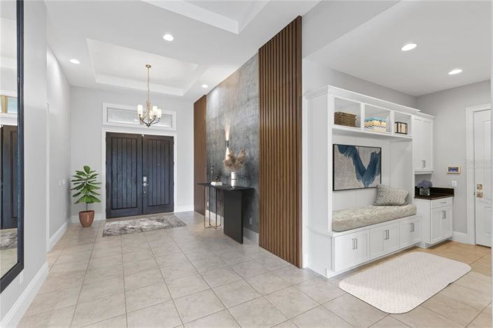 Image No.6-5 Bed House for sale