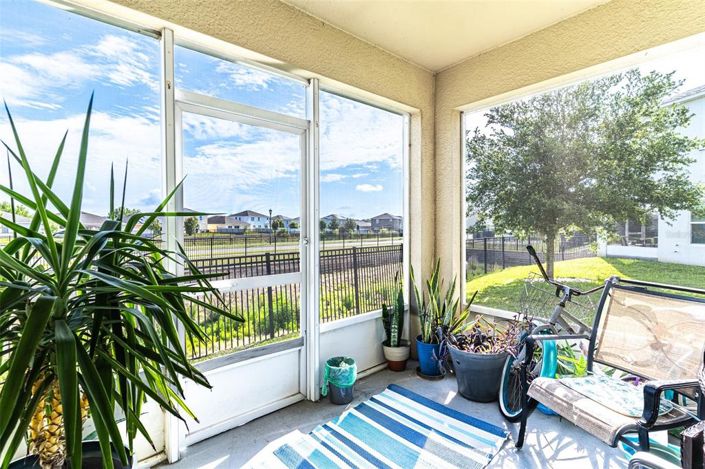 Image No.17-3 Bed Townhouse for sale