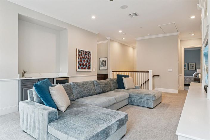 Image No.43-5 Bed House for sale