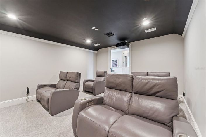 Image No.46-5 Bed House for sale