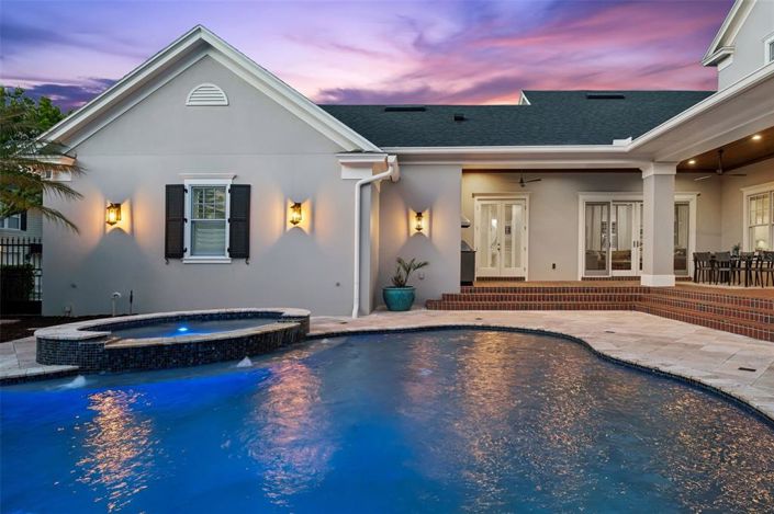 Image No.60-5 Bed House for sale