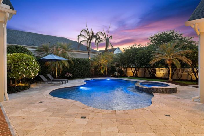 Image No.9-5 Bed House for sale