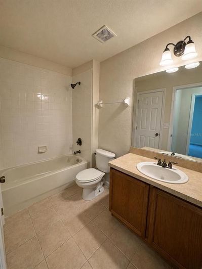 Image No.19-4 Bed Townhouse for sale