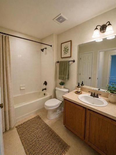 Image No.20-4 Bed Townhouse for sale