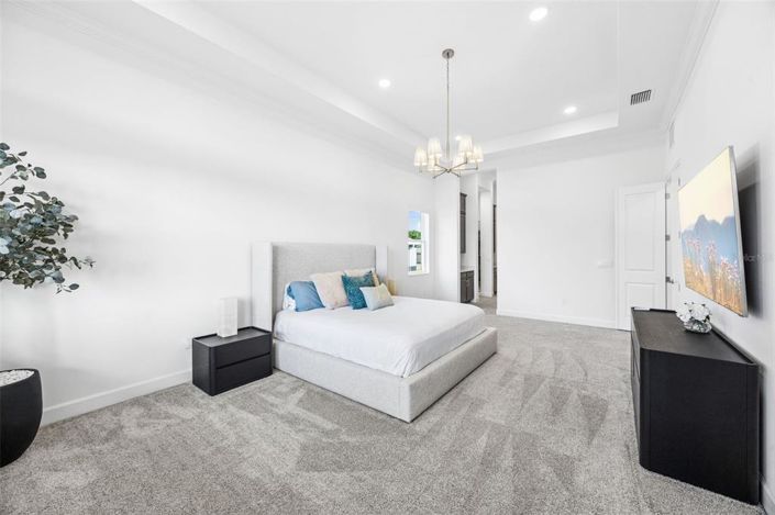 Image No.19-6 Bed House for sale