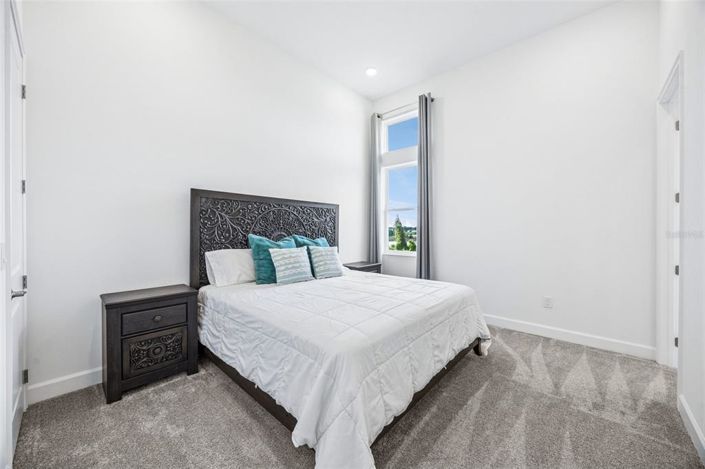 Image No.24-6 Bed House for sale